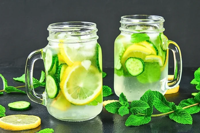 Lemon Detox Water for Summer: Health Benefits, How to Make It & When to Drink